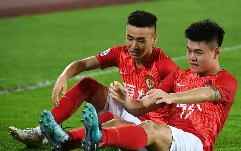 湖人防守这么差，之前那场是怎么防住火箭的？