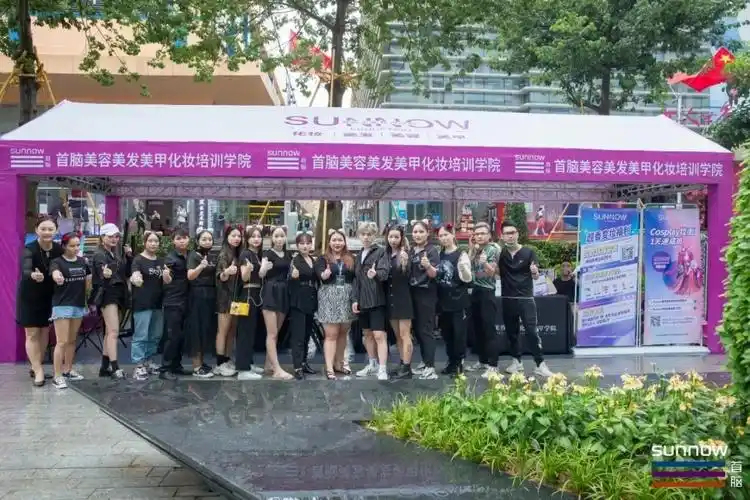 正面视角来了！技术台人员指着杨鸣骂🤬口型疑似为：CNM 王八蛋