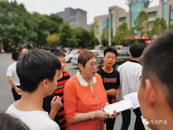 22中8砍21分！小卡接连9场20+ 但八场命中率50及以上纪录完结