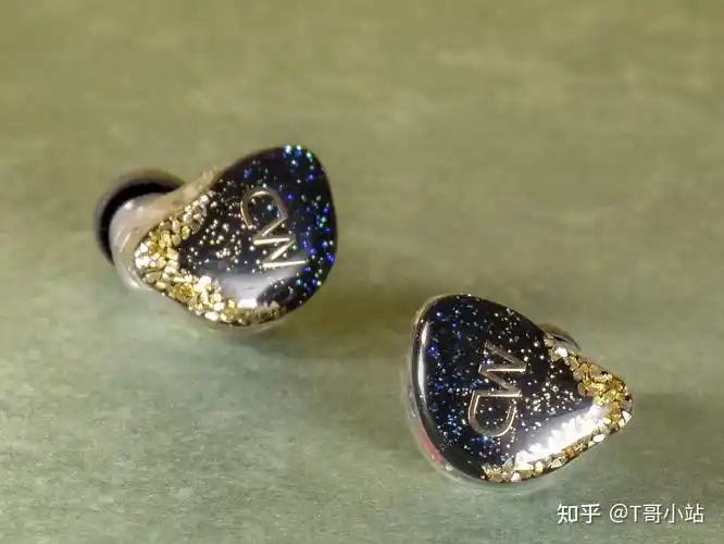 火密大佬有保存了 历届火箭全家福大合照的相片的吗